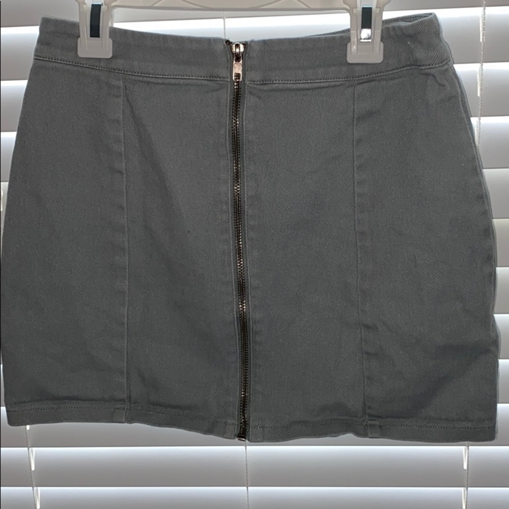 Forever 21 mini zip skirt